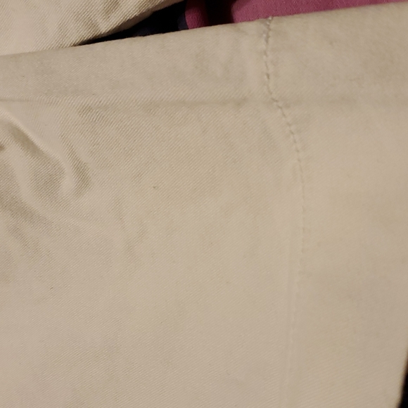 NYDJ SZ 16,White Bermuda shorts, see pics,pockets front and back - Picture 9 of 9